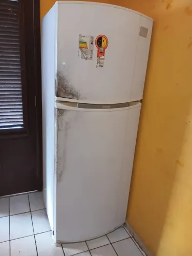 Vende geladeira refrigerador duplex da marca Consul (modelo da linha Frost Free).