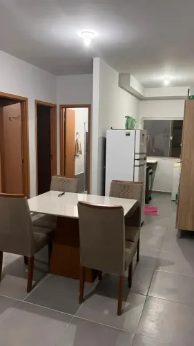 ALUGO APARTAMENTO MOBILIADO, APT DE 2/4 C/SACADA, CONDOMINIO TORRES ALAMO, 1° ANDAR (ESCA