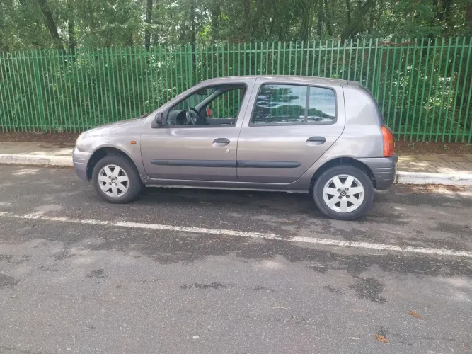 Renault Clio RT 1.6 5P 2000