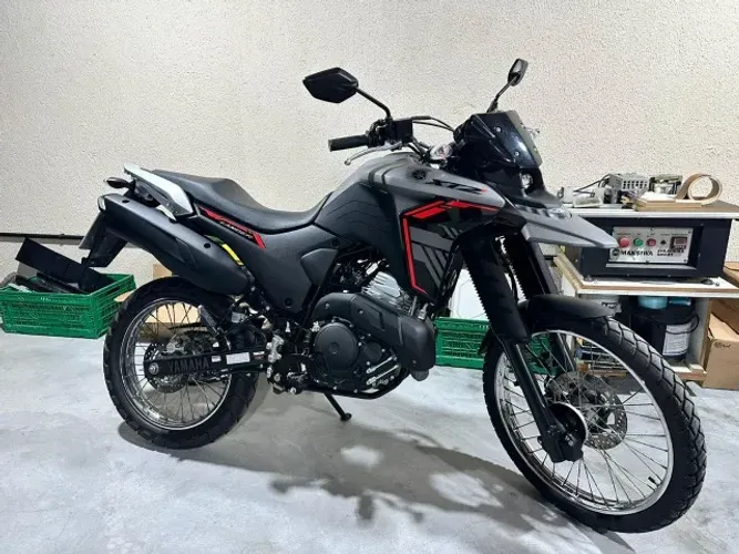 XTZ LANDER 250 2025