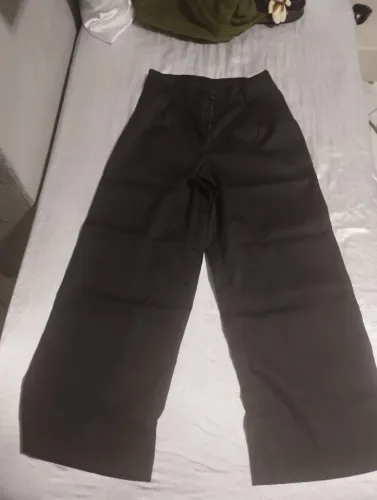 Calça Feminina Pantalona Alfaiataria Versátil