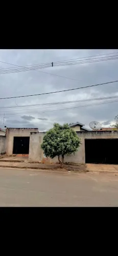 vende-se casa com cômodo