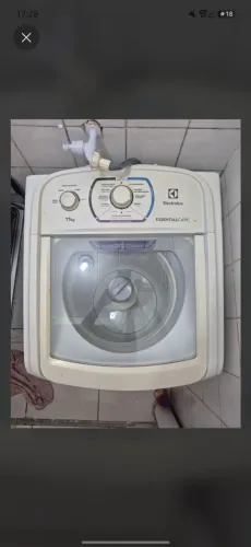 Vendo Maquina de Lavar Electrolux 11kg Essential Care