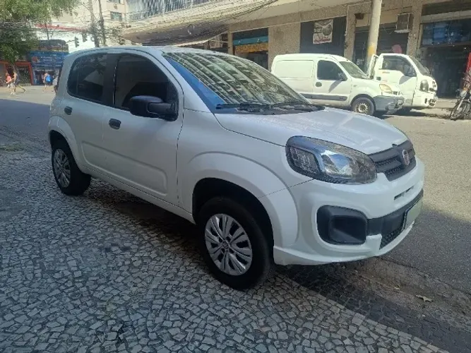 Fiat Uno Attractive 1.0 EVO Fire Flex 8V 5P 2020