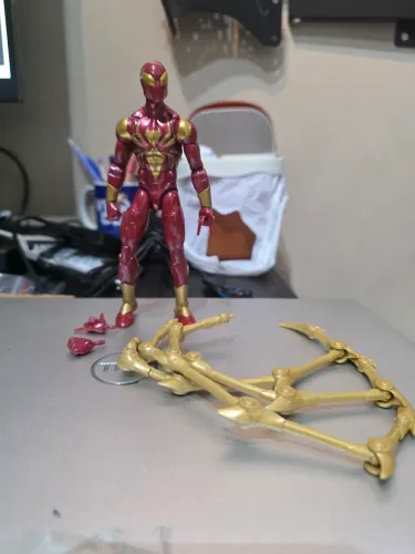 Iron spider marvel legends