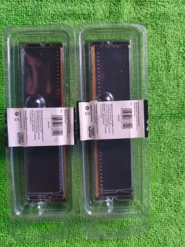 MEMÓRIA RAM 8GB DDR4 3200MHZ 2 PENTES.