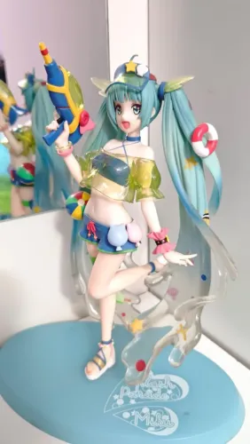 Hatsune Miku Splash parade figure
