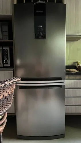 BRASTEMP DE 220V, USADA MAIS EM BOM ESTADO