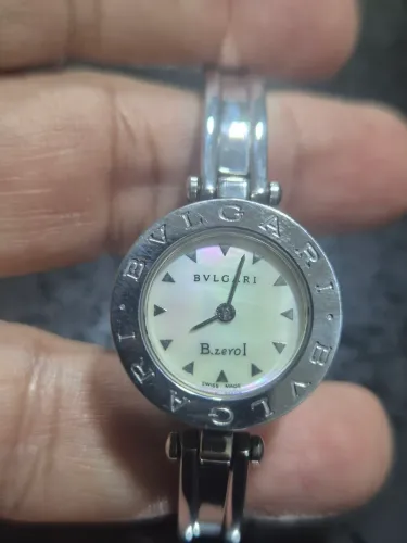 Relógio BVLGARI B.ZERO1 MADREPÉROLA - ÓTIMO ESTADO