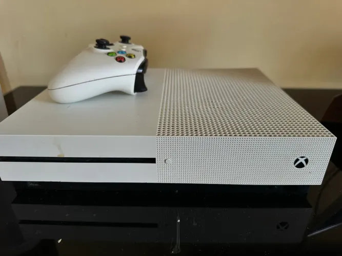 XBOX ONE S