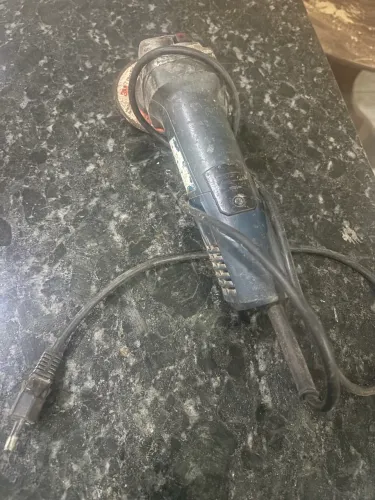 Vendo lixadeira 110v Bosch