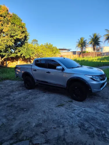 Mitsubishi L200 Triton Sport GLX 2.4 CD Diesel Mec. 2019