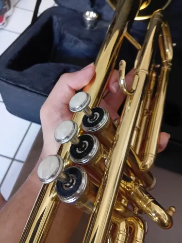 Trompete tucanzo em Sib. Novo, somente um mês de uso. Acompanha estojo, bocal e Flanela.