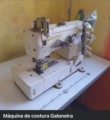 Máquina de costura galoneira 