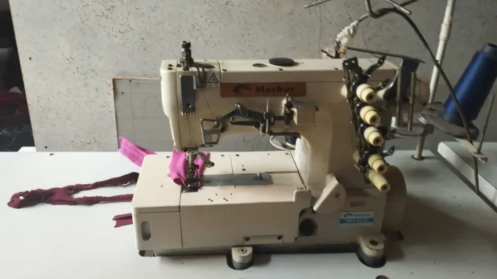 Máquina de costura
