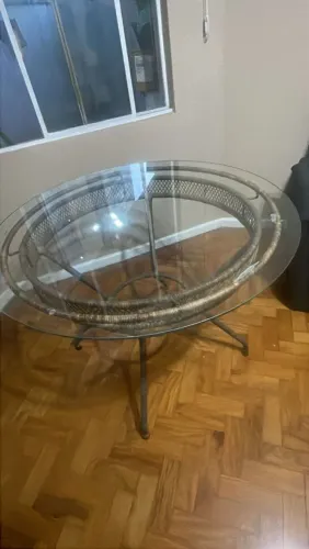 Retirar jardim miriam vendo mesa novinha