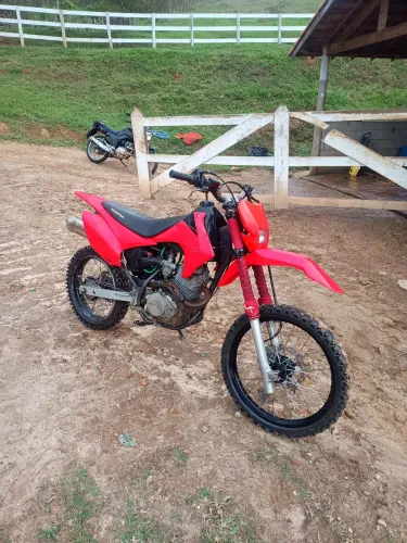 Vende-se bros com motor de xr 200