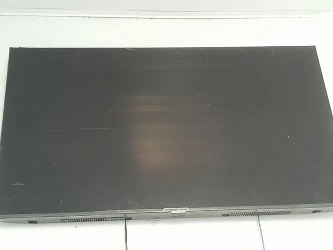 Vendo uma TV 50 polegada retirada de peças 