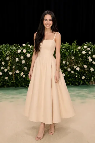 Vestido noiva/festa cor champanhe com textura e perolas
