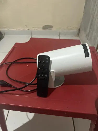 Vendo um projetor barato