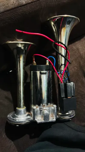 Vendo buzina ar  12 volts