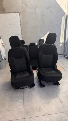 Bancos do jeep renegade