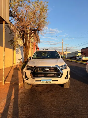 Toyota Hilux CD SRX Plus 4X4 2.8 TDI Die. Aut. 2025