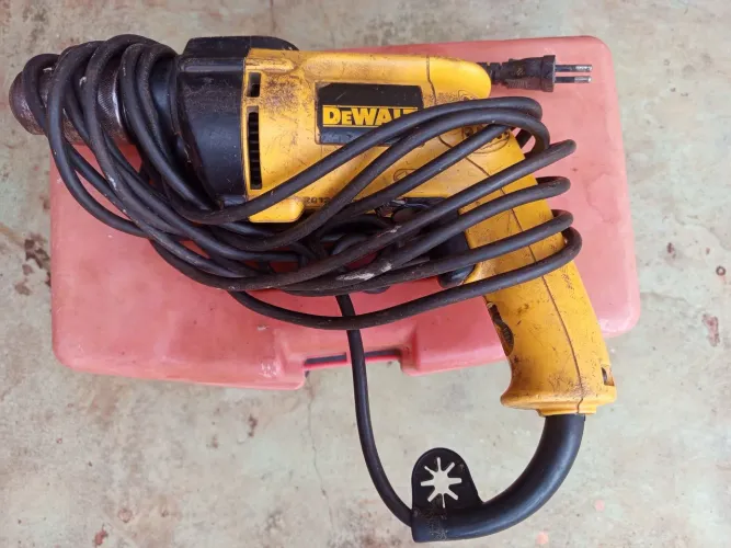 Furadeira Dewalt
