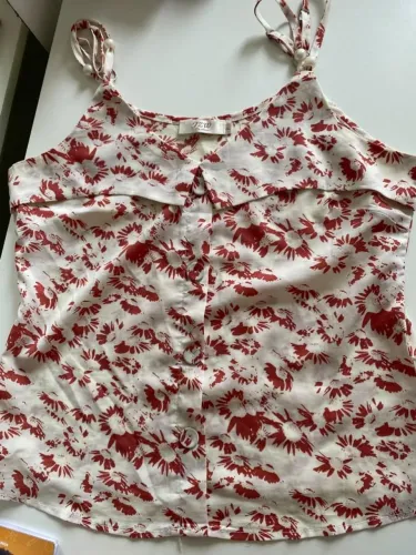 Blusinha verão botões de ficção 