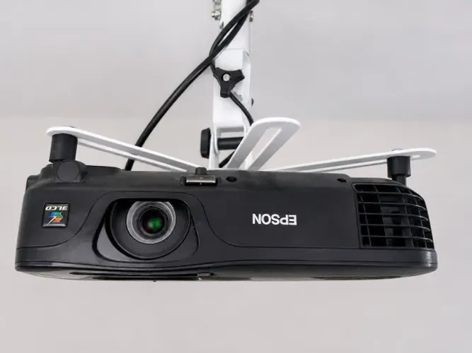 Projetor Epson PowerLite S12+ usado