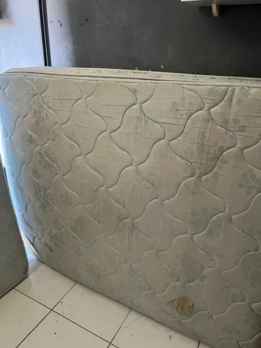 Colchão casal com base