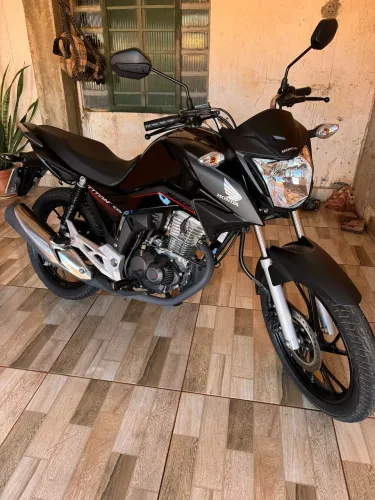 EM MARABÁ / VENDE-se TITAN CG 160/ 2024 ÚNICO DONO