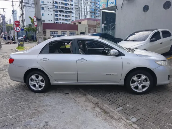 Toyota Corolla XEI 2.0 Flex 16V Aut. 2011