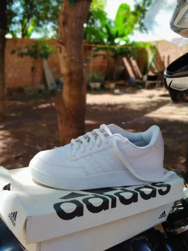 Tênis Adidas breaknet 2.0