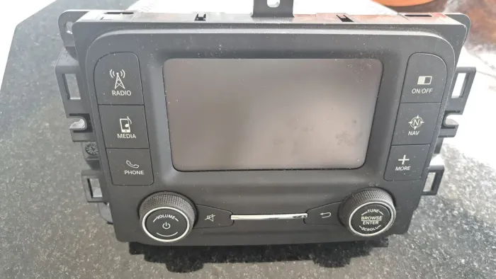 Multimidia original do Jeep Compas sport