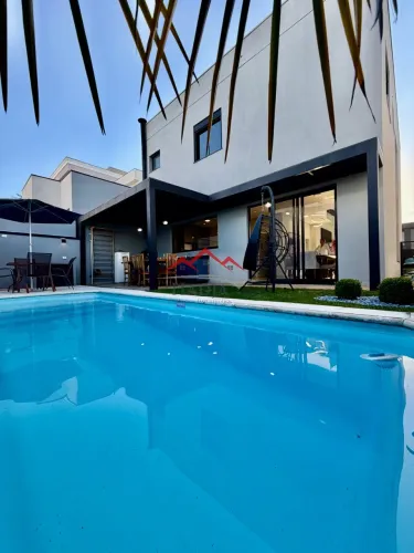 Casa à venda no Reserva Ermida Jundiaí | 3 suítes | Piscina | Condomínio Fechado