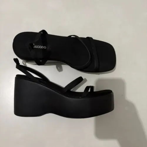 sandália plataforma shein