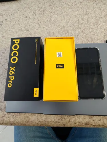 Celular poco X6Pro 512 gigas sem detalhes impecável