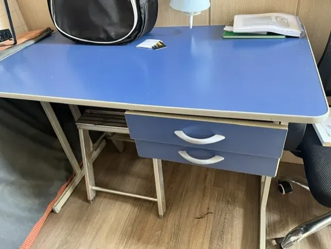 Mesa e Cadeira para Computador