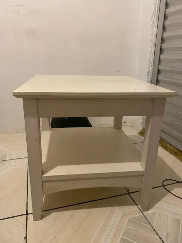 Mesinha de cabeceira 