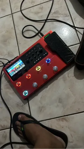 DUAS PEDALEIRASTROCO POD HD500x + VALETON GP200