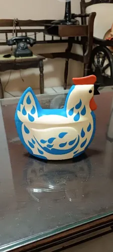 Rara Galinha Maggie