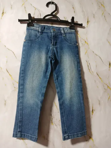 Calça jeans infantil azul escuro