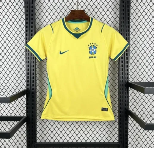 Camisa do Brasil feminina 1.1  no tamanho P e M 160,00