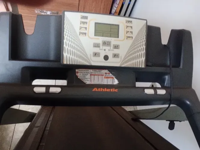 Esteira athletic advanced 520EE