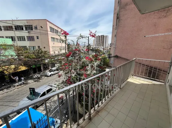 Apartamento com Varanda  Rua Vilela Tavares, Méier