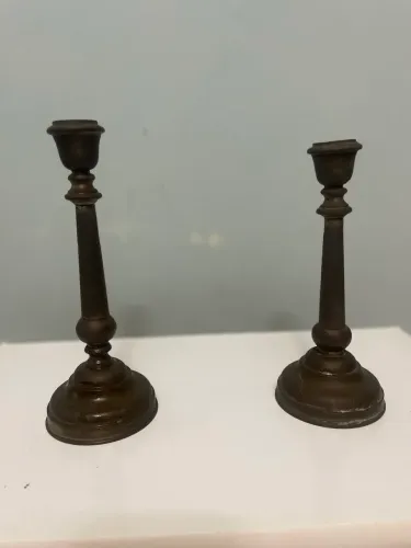 Par de Castiçais Antigos em Bronze