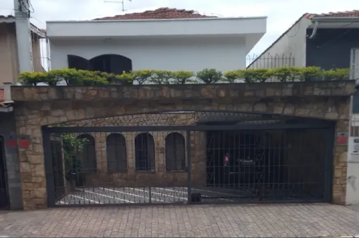 Sobrado para venda em Vila Guilherme com 4 quartos, sendo 2 suítes, 181m²