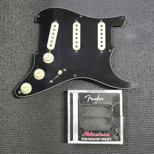 Fender Noiseless Vintage Stratocaster Completo