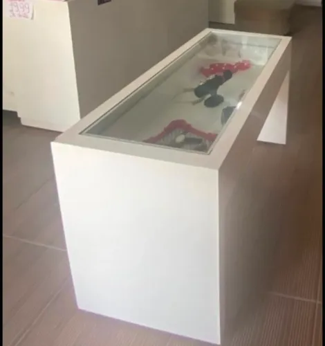 Balcão gaveteiro com expositor